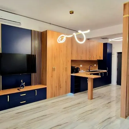 Mamaia Nord -m&n 公寓 *