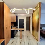Mamaia Nord -m&n شقة *