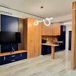 Mamaia Nord -m&n شقة *